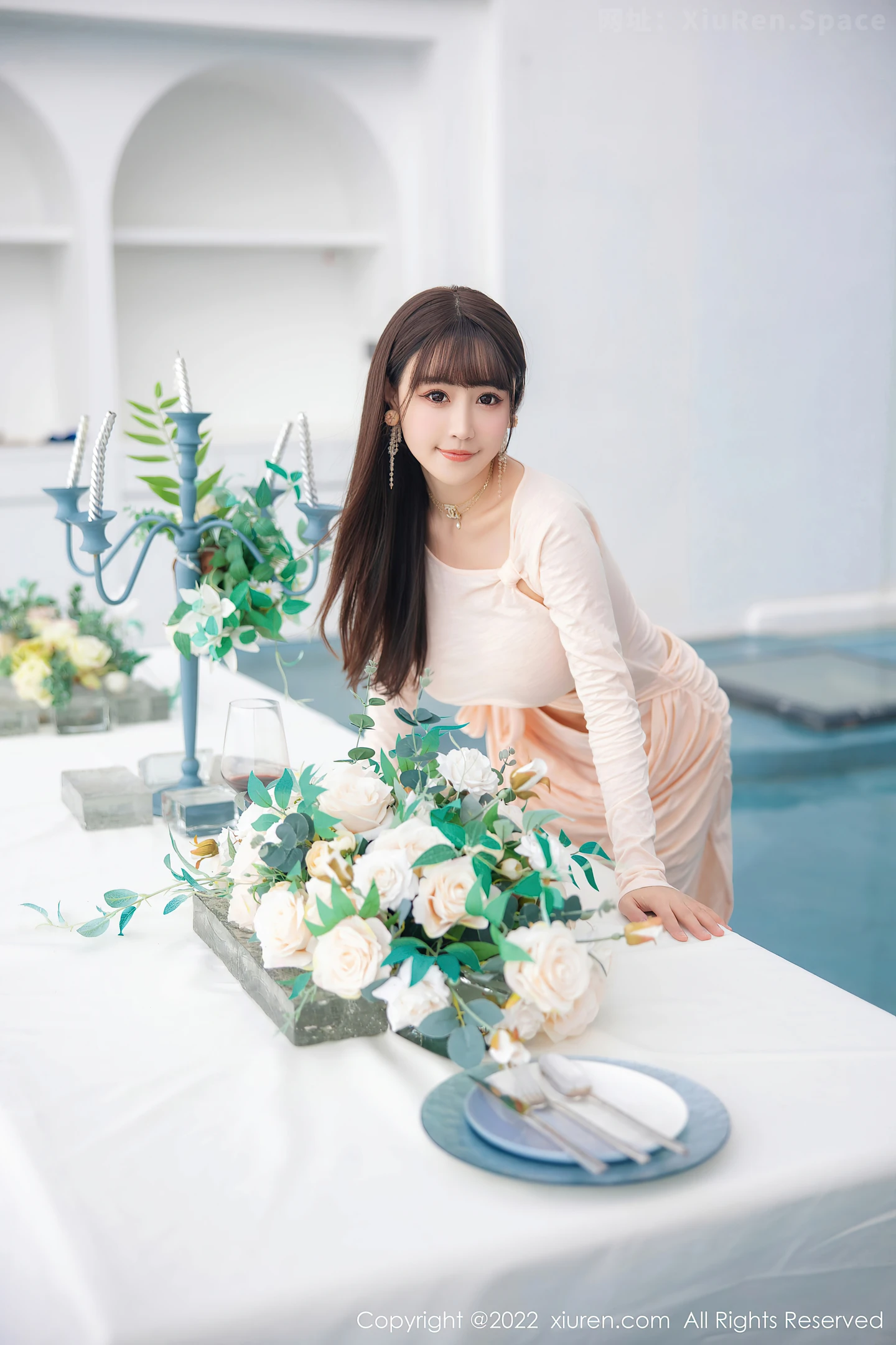 图片[3]-[XiuRen秀人网] VOL.5248 女神朱可儿Flora大理旅拍浅色镂空连衣裙配超薄肉丝撩人诱惑写真90P-秀人网官方网站